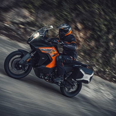 KTM 1290 SUPER ADVENTURE S_Action