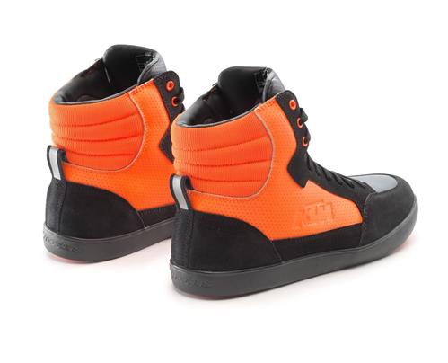 pho_pw_pers_rs_361610_3pw21000690x_j_6_air_shoes_back__sall__awsg__v1