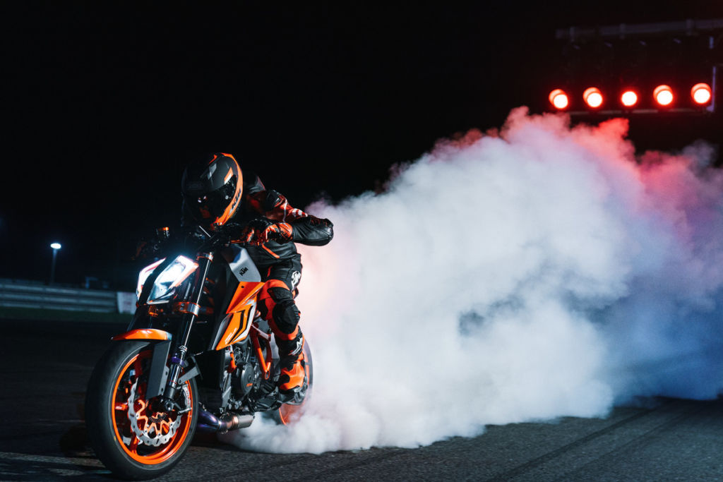 Die neuen KTM Super Duke R  - R EVO und GT sind eingetroffen !!!