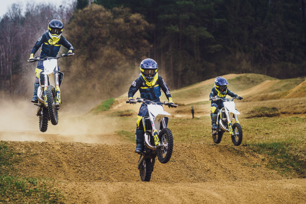 HUSQVARNA MOTORCYCLES ENTHÜLLT 2023 MINICYCLE MOTOCROSS-REIHE