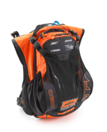 3PW220023900_TEAM BAJA HYDRATION BACKPACK_FRONT