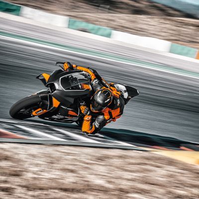 2023 KTM RC 8C (2)