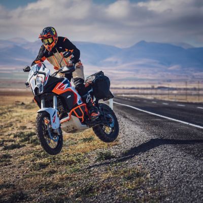 2023 KTM 1290 SUPER ADVENTURE R (4)