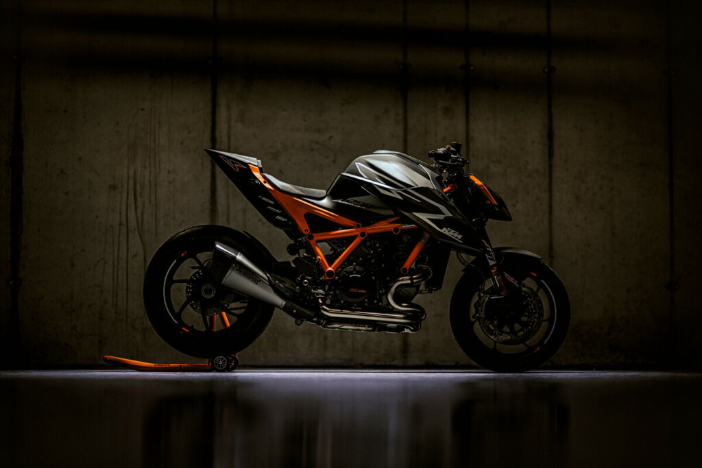 KTM PRÄSENTIERT DIE KTM 1290 SUPER DUKE RR 2023 ALS STRENG LIMITIERTES SONDERMODELL