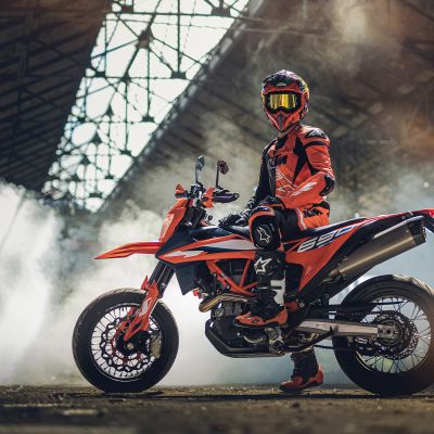 PHO_STAGE_690-SMC-R-M23-header_#SALL_#AEPI_#V2