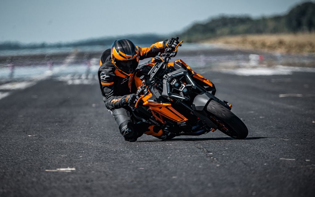 1390 SUPER DUKE R EVO 2024