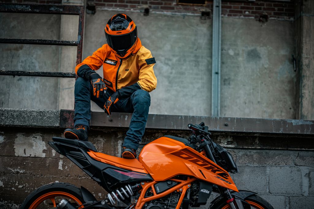 KTM PRÄSENTIERT DIE POWERWEAR-KOLLEKTION FÜR 2024