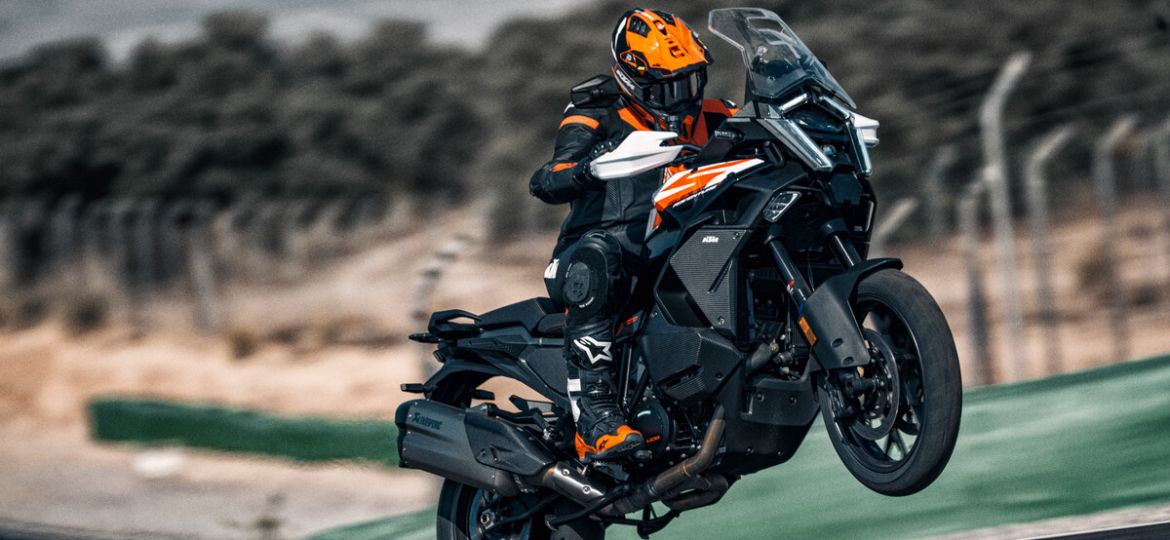 2025 KTM 1390 SUPER ADVENTURE S (7)