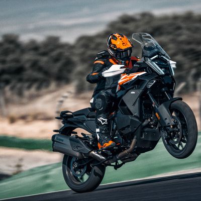 2025 KTM 1390 SUPER ADVENTURE S (7)