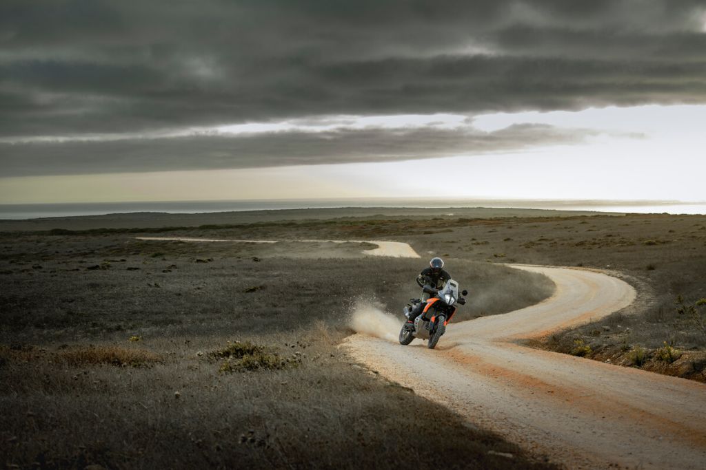 EINE WELT VOLLER ABENTEUER ERWARTET DICH MIT DER KTM 790 ADVENTURE 2025