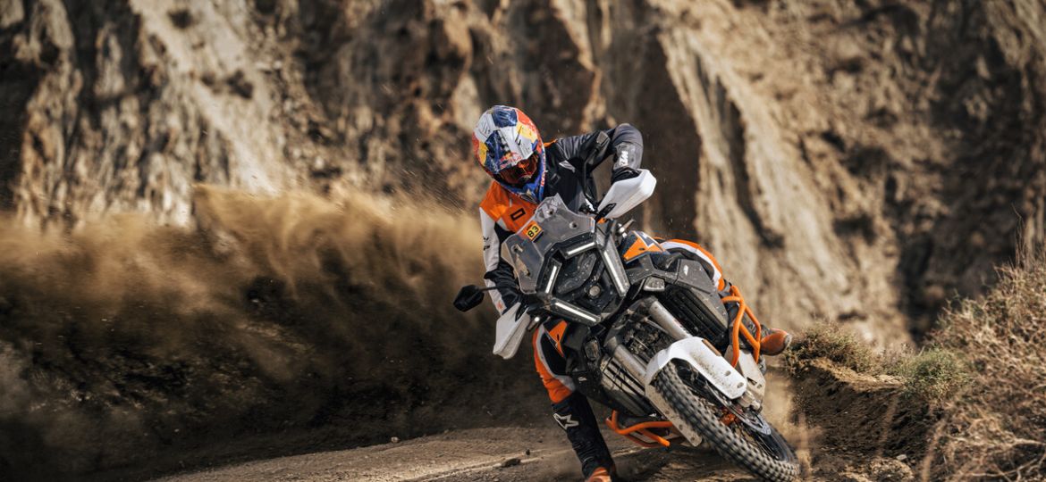 2025 KTM 1390 SUPER ADVENTURE R (3)