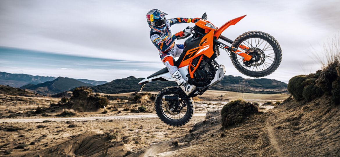 2025 KTM ENDURO R Range (2)