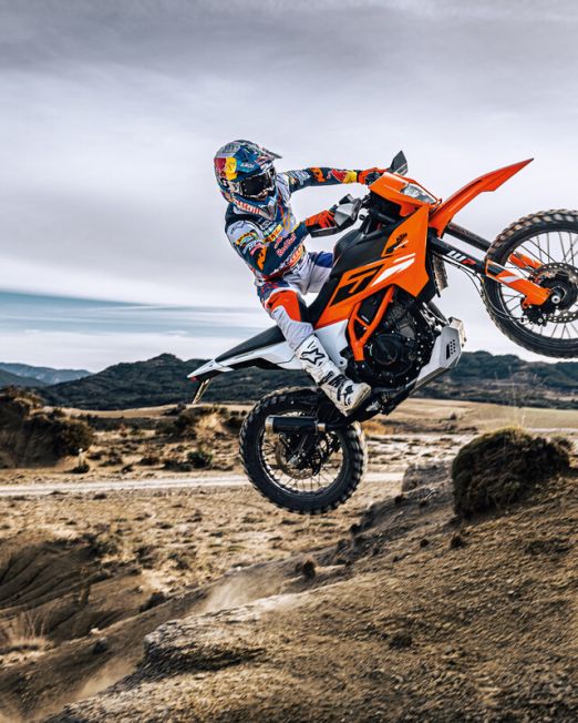 2025 KTM ENDURO R Range (2)