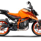 542075_MY24 KTM 390 DUKE_Studio_90 Right_04_STUDIO_GLOBAL_EUROPE