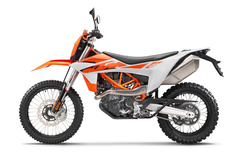 682674_MY26 KTM 690 ENDURO R_STUDIO_EUROPE GLOBAL_STUDIO