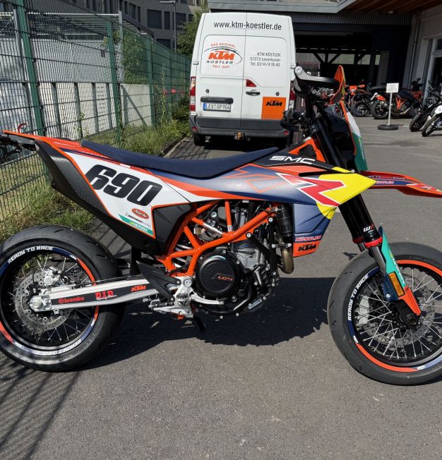 690 SMC R 2026 Edition 2/ Techpack
